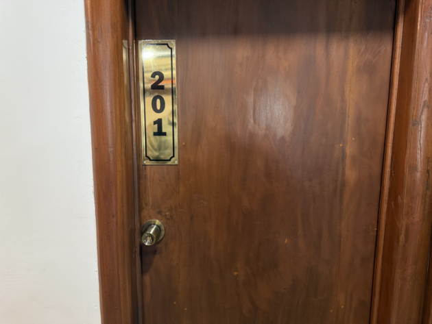 Twin Room (201) AC